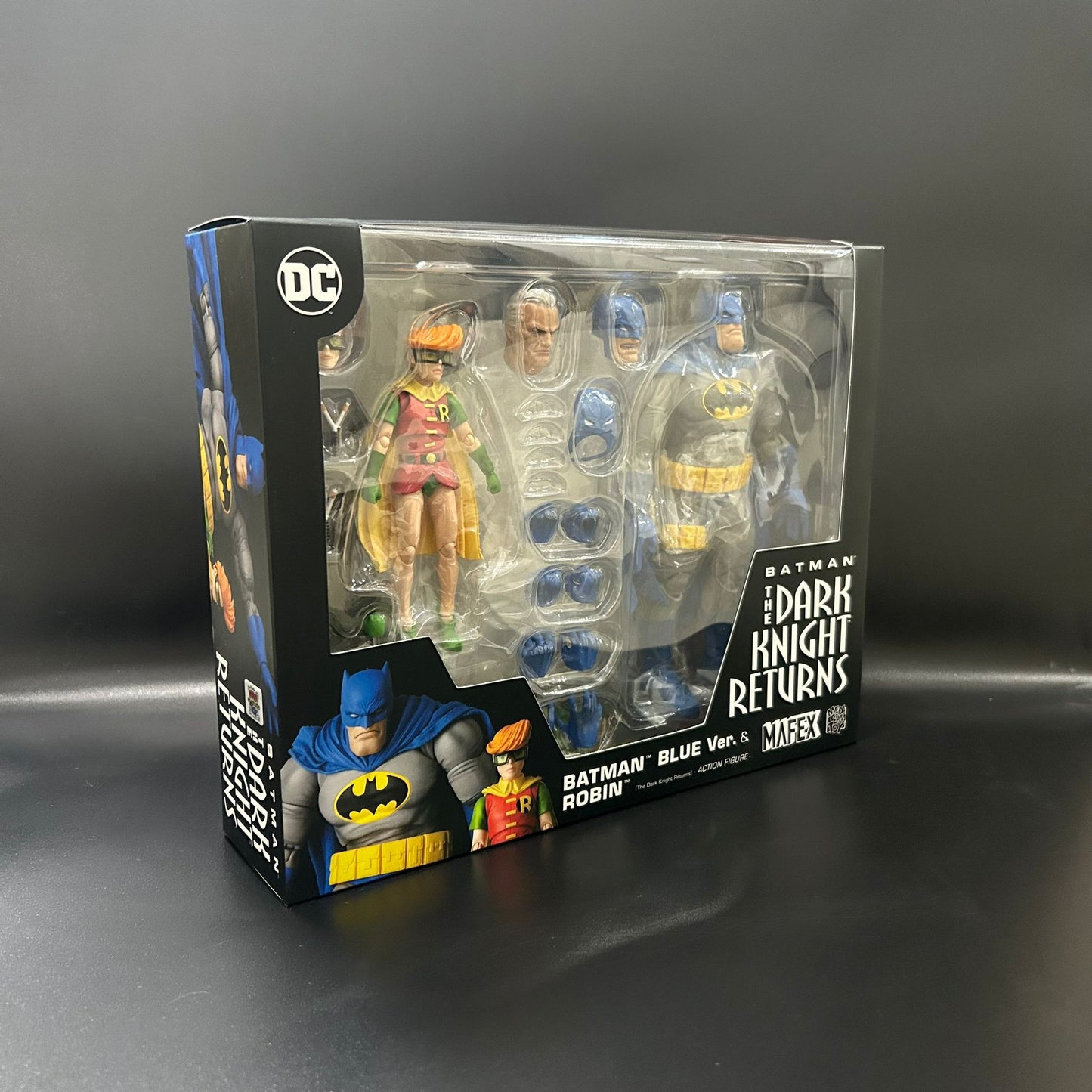 MAFEX No. 139 Batman Blue Version & Robin The Dark Knight Returns